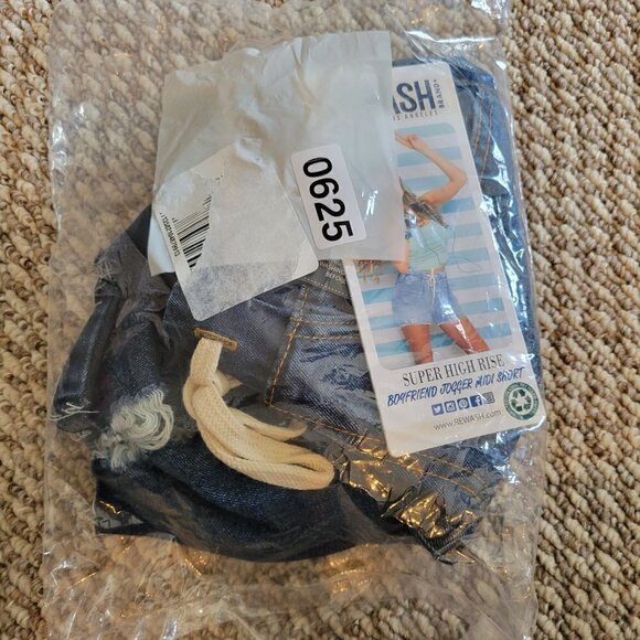 REWASH Juniors Denim Jogger Shorts Blue Size Small - Picture 8 of 12